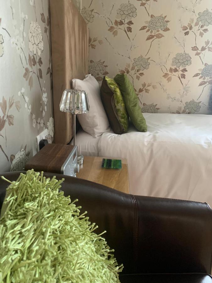Ramsey House - Luxury Licensed B&B - Parking And Guest Lounge Saint David's Extérieur photo